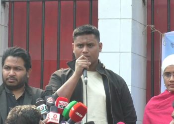 আপনারা ব্যার্থ হলে উপদেষ্টার কাতার থেকে জনগণের কাতারে নেমে আসুন