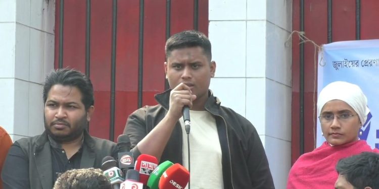 আপনারা ব্যার্থ হলে উপদেষ্টার কাতার থেকে জনগণের কাতারে নেমে আসুন