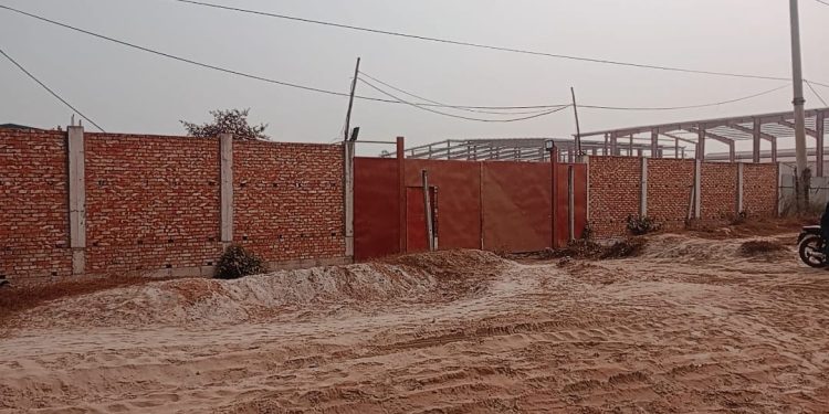 সোনারগাঁয়ে সিটি লুভ ওয়েল ইন্ডাস্ট্রিজ’র পুকুর থেকে সিকিউরিটি গার্ডের লা*শ উদ্ধার