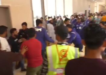 বানিজ্য মেলায় মারামারি: নিয়ন্ত্রণে আনতে পুলিশের লাঠি চার্জ