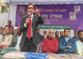 আওয়ামী লীগ বিপদ দেখলেই দেশ ছেড়ে বিদেশে পালিয়ে যায়