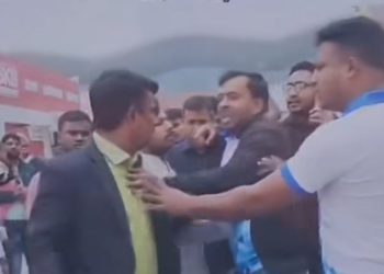 শেষ দিনে আবারও বাণিজ্য মেলায় মারামারি