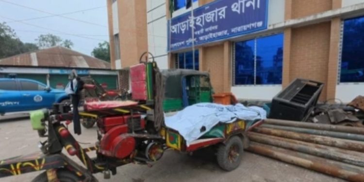 আড়াইহাজারে ডা-কা-ত সন্দেহে গণ-পিটু-নীতে যুবক নি-হ-ত