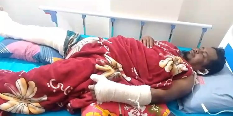 সোনারগায়ে জমি নিয়ে দু’গ্রু*পের মা*রামারি, আ*হত ১১