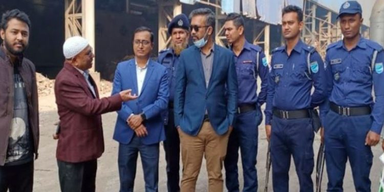 সোনারগাঁয়ে পরিবেশ অধিদপ্তরের অভিযানে ৩টি স্টিল মিলসকে জরিমানা