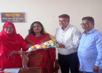 নবীগঞ্জ গার্লস স্কুল এন্ড কলেজ’র এডহক কমিটির নতুন সভাপতিকে বরণ