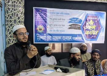 নবীন আলেমদের সংবর্ধনা প্রদান  