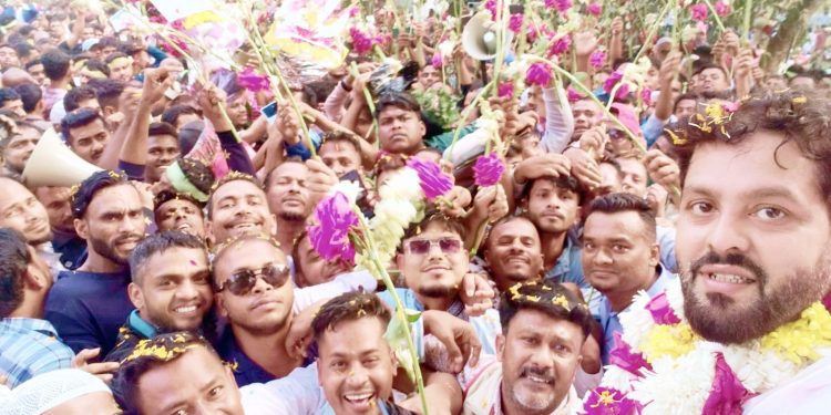 রূপগঞ্জে দিপু ভুঁইয়ার সাথে বিএনপি নেতাকর্মীদের শুভেচ্ছা বিনিময়