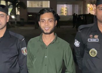 ফতুল্লায় স্ত্রীকে দলবদ্ধ ধর্ষণ মামলায় গ্রেফতার ২