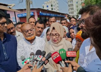 ইসলামি আইনে আছে, ধর্ষককে জনসম্মুখে পাথর নিক্ষেপ করা