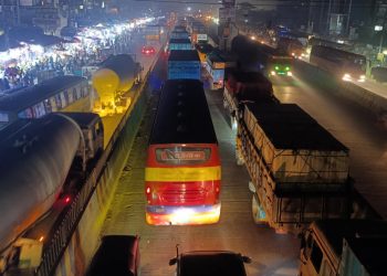 ঢাকা-চট্টগ্রাম মহাসড়কে তীব্র যানজট