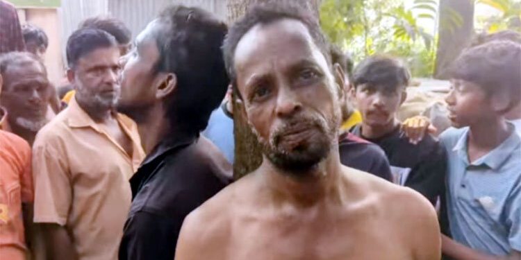 সোনারগাঁয়ে ডাকাতির অভিযোগে দুইজনকে গণপিটুনি দিয়ে পুলিশে সোপর্দ