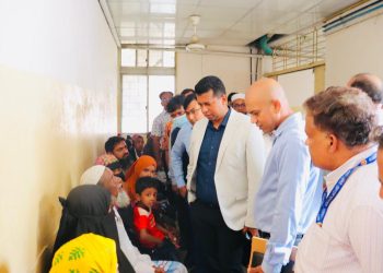 খানপুর হাসপাতাল পরিদর্শনে জেলা প্রশাসক