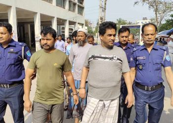 নারায়ণগঞ্জে আরসা প্রধান আতাউল্লাহসহ ৫ সহযোগী ফের ৮ দিনের রিমাণ্ডে