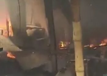 বন্দরে অগ্নিকান্ডে ৫টি দোকান পুড়ে ছাই