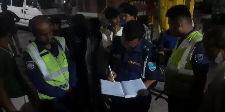 সিদ্ধিরগঞ্জে কিশোরগ্যাংয়ের ছু রি কা ঘা তে কিশোর নি হ ত