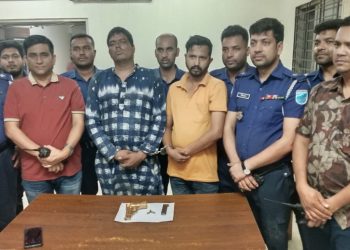 সিদ্ধিরগঞ্জে অ স্ত্র ও গু লিসহ গ্রে প্তা র ২