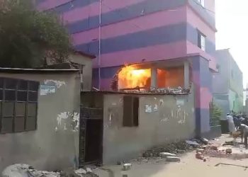 রুপগঞ্জে মঞ্জু ডাইং কারখানায় বিস্ফোরণে দগ্ধ ৩