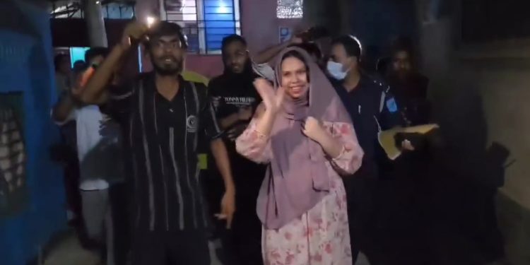 ঢাকার আওয়ামীলীগ নেত্রী তুশি ফতুল্লায় আটক