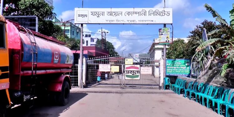 নারায়ণগঞ্জে ডিপো  ও পেট্রোল পাম্পে ৬ ঘন্টা জ্বালানী তেল সরবরাহ বন্ধ