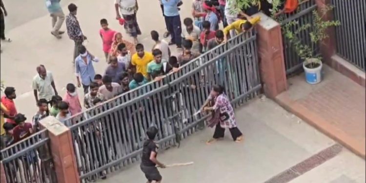 সিটি করপোরেশনে হা/মলায় ঘটনায় মামলা