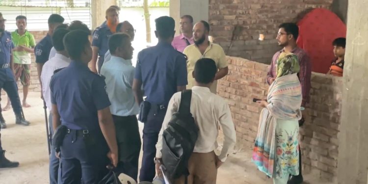 রুপগঞ্জে ৫ টি অননুমোদিত ভবনে রাজউকের অভিযান