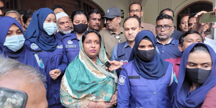 মিনারুল হ/ত্যা মামলায় সাবেক মেয়র আইভী ২ দিনের রিমান্ডে