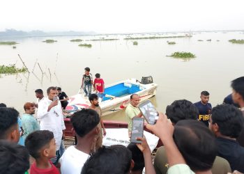 আড়াইহাজারে নদীতে পড়ে দুই নারী নিখোঁজ, মরদেহ উদ্ধার