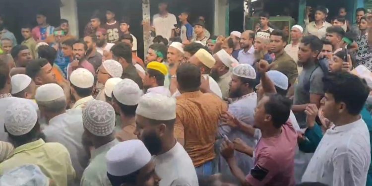 আড়াইহাজারে জামায়াত’র পথসভায় বিএনপির হা/মলা