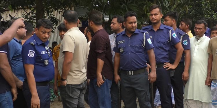 রূপগঞ্জে ছাত্রলীগ নেতাকে ছাড়াতে গু/লি,  গুলি/বিদ্ধ ১