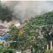 নারায়ণগঞ্জ হকার্স মার্কেটে ভয়াবহ অগ্নিকাণ্ডে ৩০ দোকান পুড়ে ছাই
