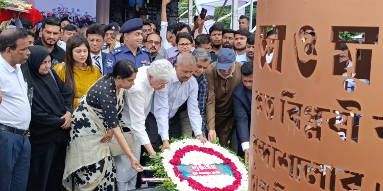 নারায়ণগঞ্জে নির্মিত হলো প্রথম ‘জুলাই শহীদ স্মৃতিস্তম্ভ’