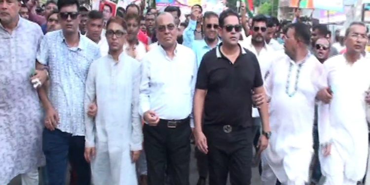 তারেক রহমানকে নিয়ে কুরুচিপূর্ণ স্লোগানের প্রতিবাদে নারায়ণগঞ্জে বিএনপির বিক্ষোভ মিছিল