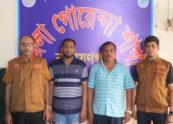 সিদ্ধিরগঞ্জে চাঁদাবাজির অভিযোগে দুই বিএনপি নেতা গ্রেপ্তার