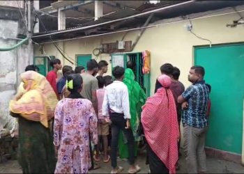 নারায়ণগঞ্জে ফ্রিজে শর্টসার্কিট থেকে আগুন, দগ্ধ ৯