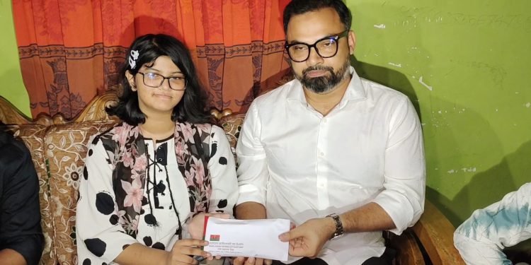 দাবাড়ো চ্যাম্পিয়ন মুনতাহার পাশে দাঁড়িয়েছে তারেক রহমান