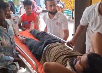 আড়াইহাজারে দুই গ্রামবাসীর সংঘ/র্ষে আ/হত ১০