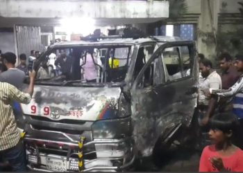 ভিক্টোরিয়া হাসপাতালে এ্যাম্বুলেন্সে বিস্ফোরণে আ/গুন, দ/গ্ধ ২