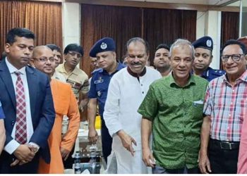 শারদীয় দুর্গাপূজায় নিরাপত্তা ঝুঁকি নেই — স্বরাষ্ট্র উপদেষ্টা