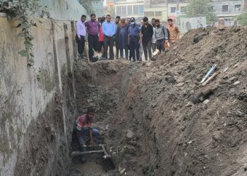 ফতুল্লায় ভ্রাম্যমান আদালতে ক্রোনি এপারেলস’র অবৈধ গ্যাস সংযোগ বিচ্ছিন্ন