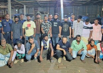 চাঁদমারিতে যৌথ অভিযানে ১৬ জন মাদকসেবীকে গ্রেফতার