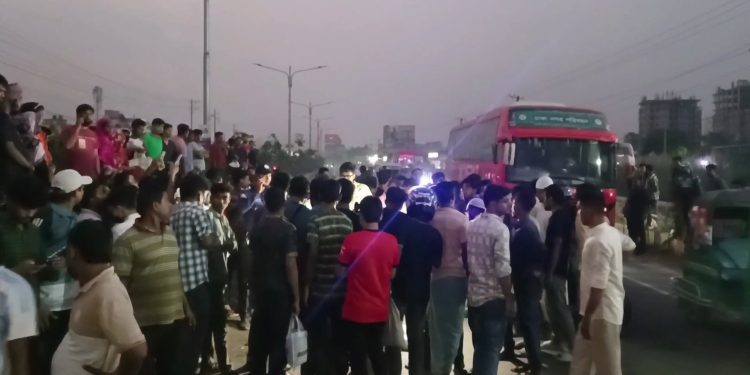 ফতুল্লায় সড়ক দূর্ঘটনায় মোটরসাইকেল চালক নিহত