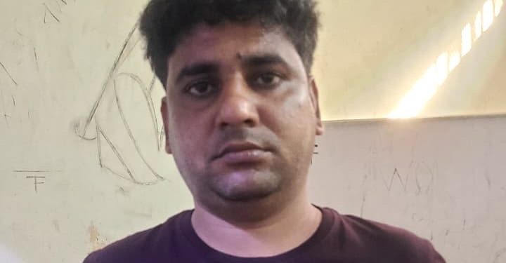 ফতুল্লায় ৭০ পিছ ইয়াবা সহ আটক ১