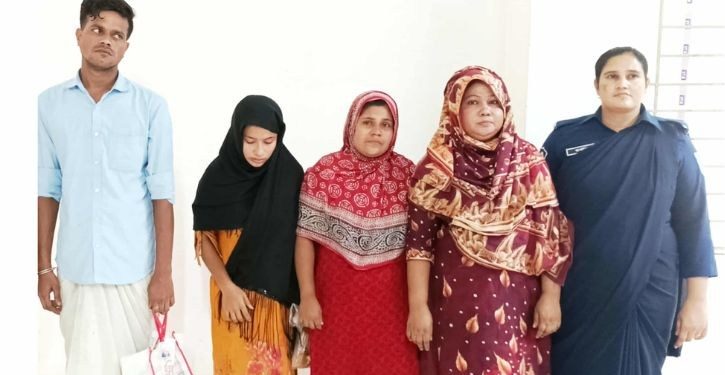 বন্দরে পুলিশের উপর সন্ত্রাসী হামলায় জড়িত থাকার অভিযোগে গ্রেপ্তার ৪