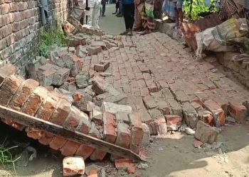 রূপগঞ্জে ভয়াবহ ভূমিকম্পের সময় দেয়াল চাপায় এক শিশু নিহত : আহত ২