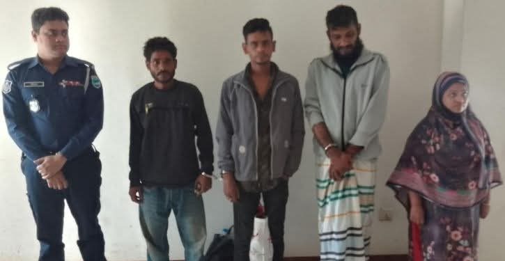 বন্দরে বিভিন্ন ওয়ারেন্টে নারীসহ ৪ জন পলাতক আসামি গ্রেপ্তার