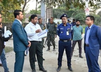 আড়াইহাজারে নির্বাচনী প্রস্তুতি পর্যবেক্ষণে জেলা প্রশাসক
