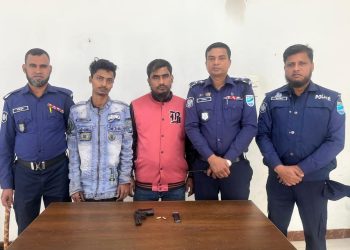 বন্দরে বিদেশি পিস্তল ও গুলিসহ দুই অস্ত্রধারী সন্ত্রাসী গ্রেপ্তার