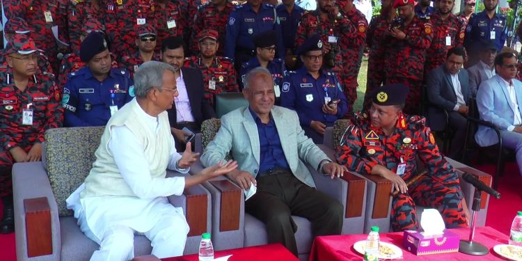 নির্বাচনের আগে ভারি অস্ত্র উদ্ধারের অভিযান চলবে-স্বরাষ্ট্র উপদেষ্টা