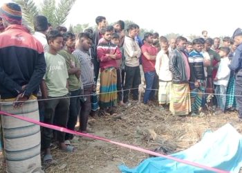 আড়াইহাজারে যুবকের মাথাবিহীন লা/শ উদ্ধার